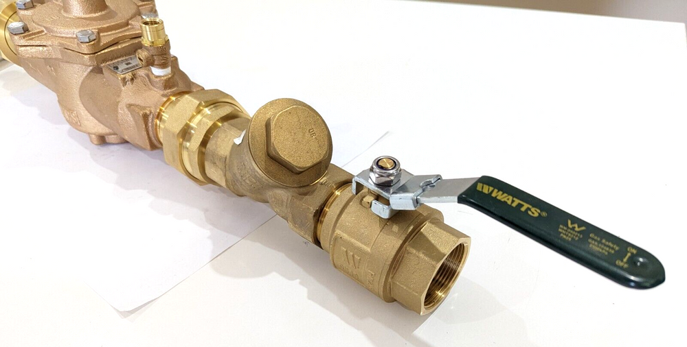 
                  
                    Load image into Gallery viewer, Watts 009-040-ULBS 40mm 1 ½&amp;quot; RPZ Reduced Pressure Zone Backflow Preventer Kits Inlet
                  
                