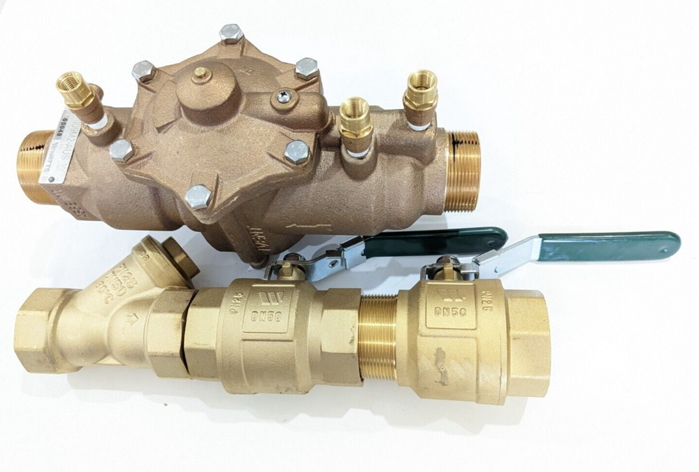 
                  
                    Load image into Gallery viewer, Watts 009-050 50mm 2&amp;quot; RPZ Reduced Pressure Zone Backflow Preventer kits no Unions
                  
                