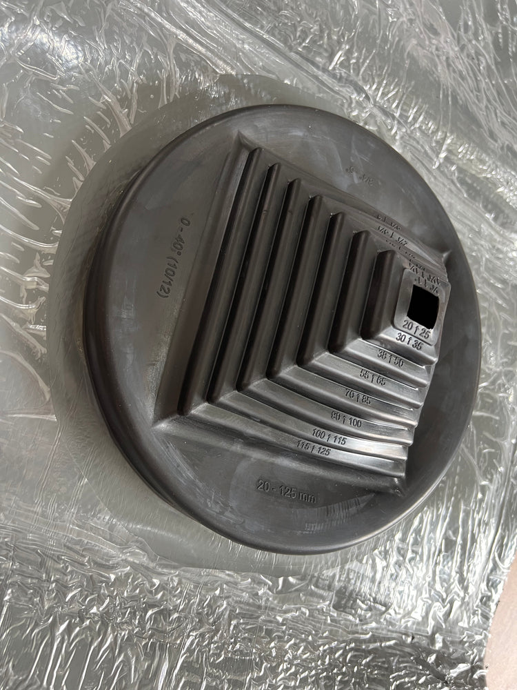 
                  
                    Load image into Gallery viewer, Deks Rapid Flash square roof flashing
                  
                