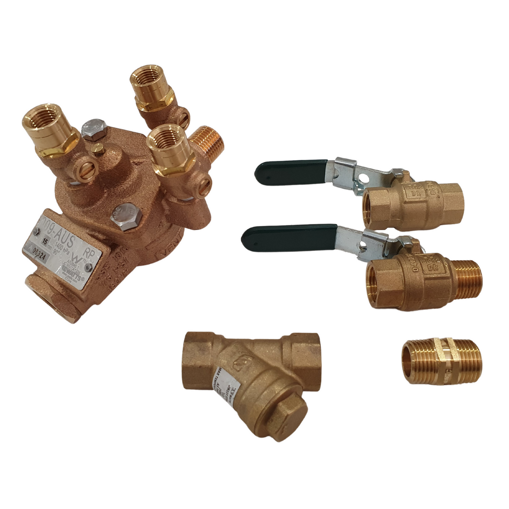 
                  
                    Load image into Gallery viewer, Watts 009-015-LBS 15mm ½&amp;quot; RPZ Reduced Pressure Zone Backflow Preventer Kits with strainer and ball valves, exc unions
                  
                